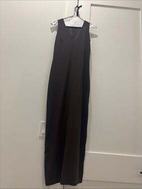 Tahari dark brown Sleeveless V-Neck Maxi Dress
